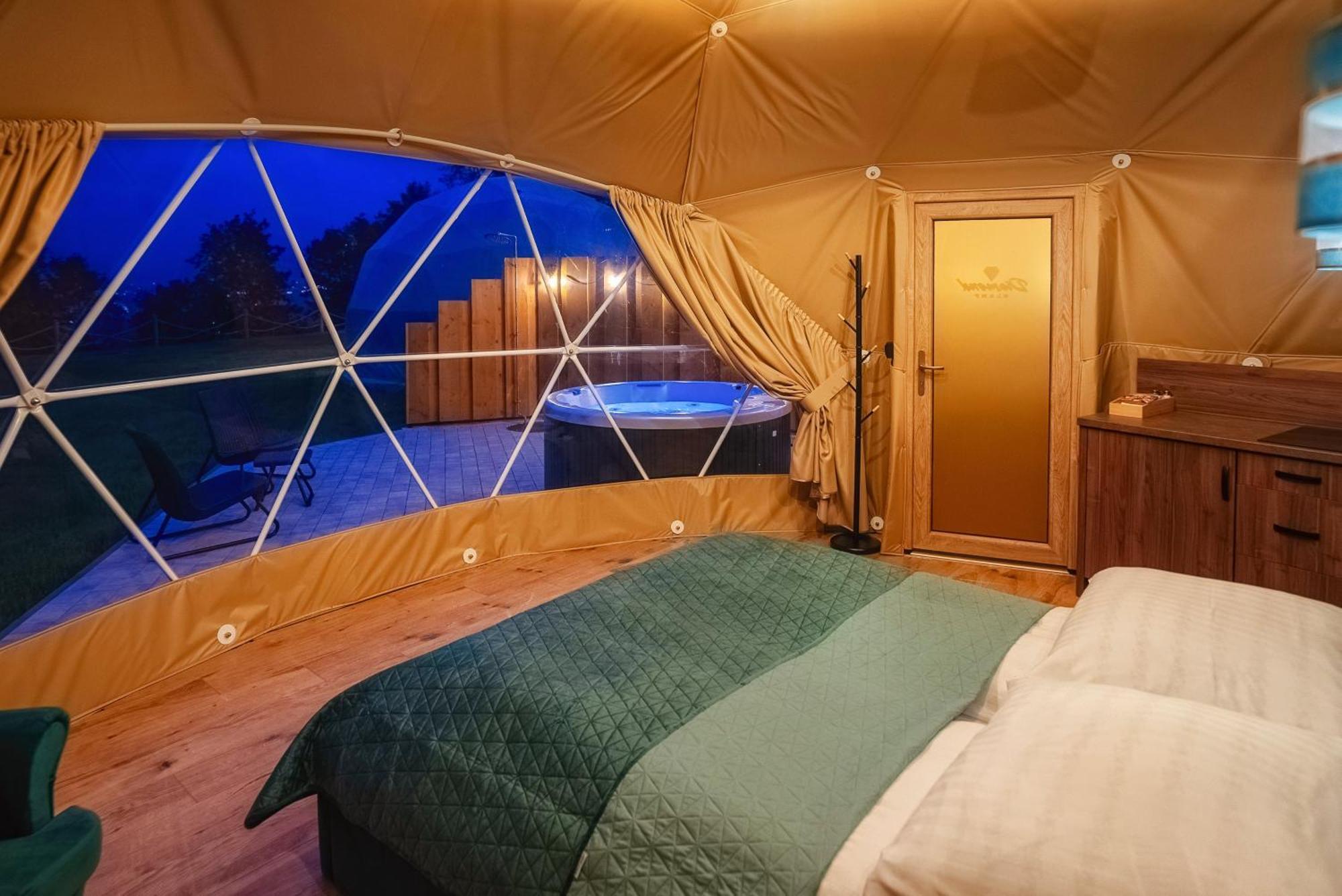 Hotel Diamond Glamp & Jacuzzi Zakopane Exterior foto